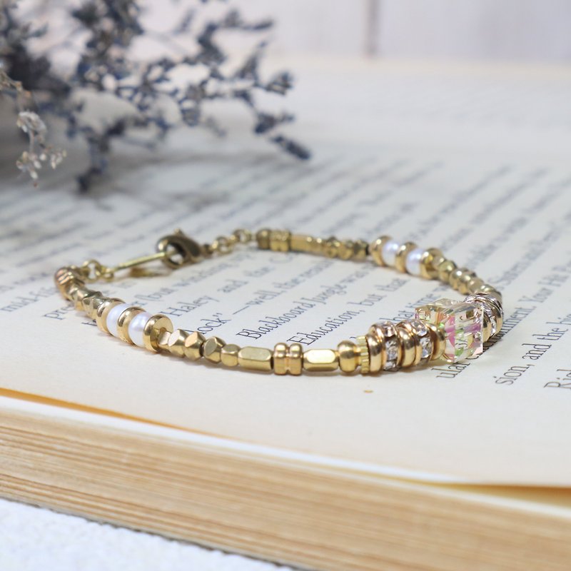 Ice Bronze bracelet natural pearls / Swarovski Crystal Tanabata gift customized - Bracelets - Copper & Brass Gold