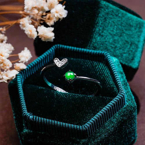瓔珞珠寶盒 E.L.Jewelry Box 冰種老坑綠翡翠蛋面愛心戒指 925銀 | 天然A貨翡翠 | 送禮