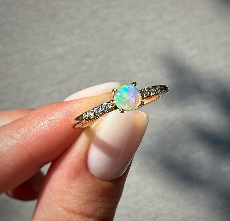Round Opal Ring-Stacking Ring-Promise Ring-Gift For Girlfriend - 戒指 - 純銀 金色