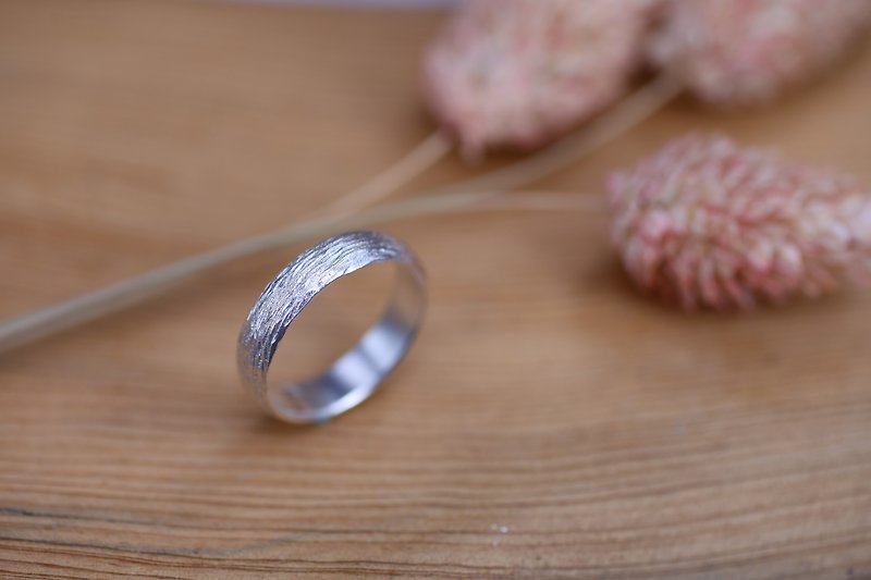 925 Sterling Silver Inspirational Texture Ring - แหวนทั่วไป - โลหะ สีเงิน