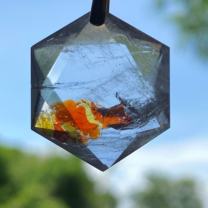 【Lost And Find】Natural Limonite in Quartz necklace - Necklaces - Gemstone Multicolor
