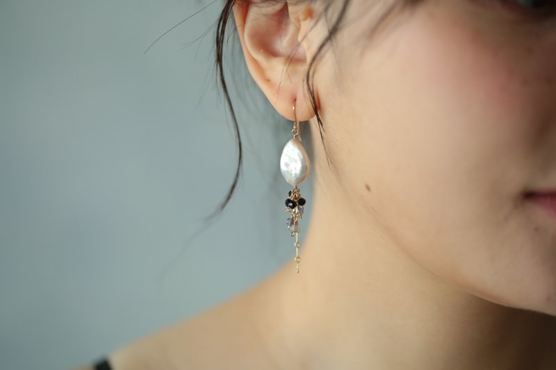 Gorgeous Era│ Natural Pearl Black Spinel Cordierite Long Earrings - ต่างหู - ไข่มุก ขาว