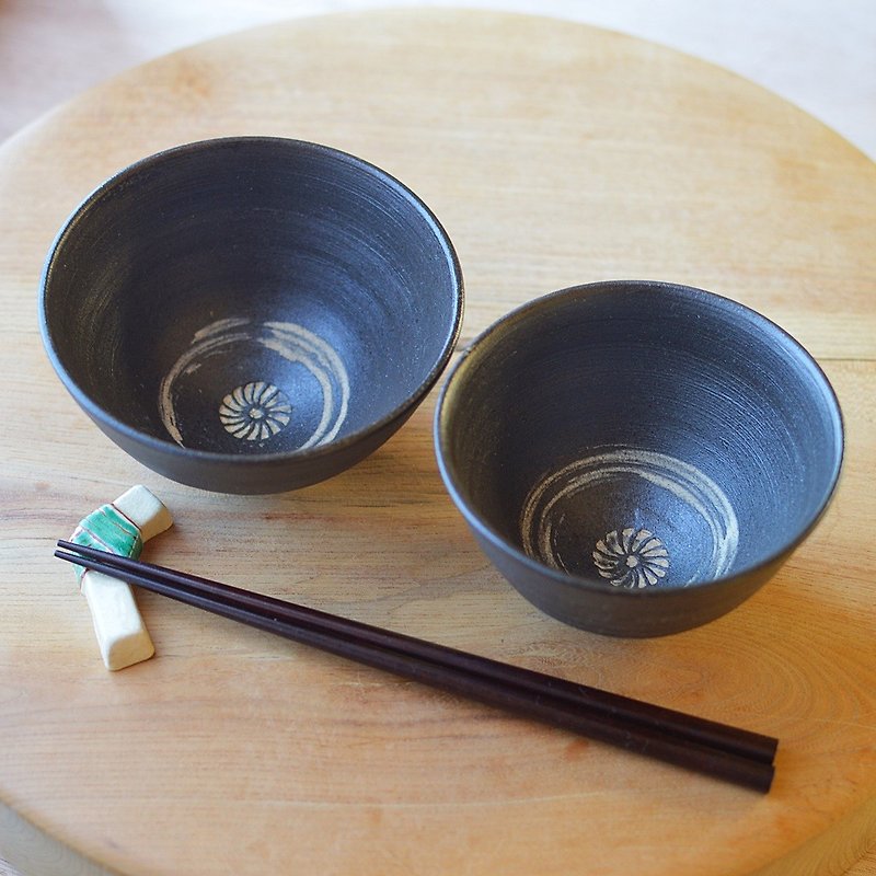[Couple bowls, large rice bowl and small rice bowl] Yakijime pottery, Japan, microwave, oven, and dishwasher safe - Bowls - Pottery Black