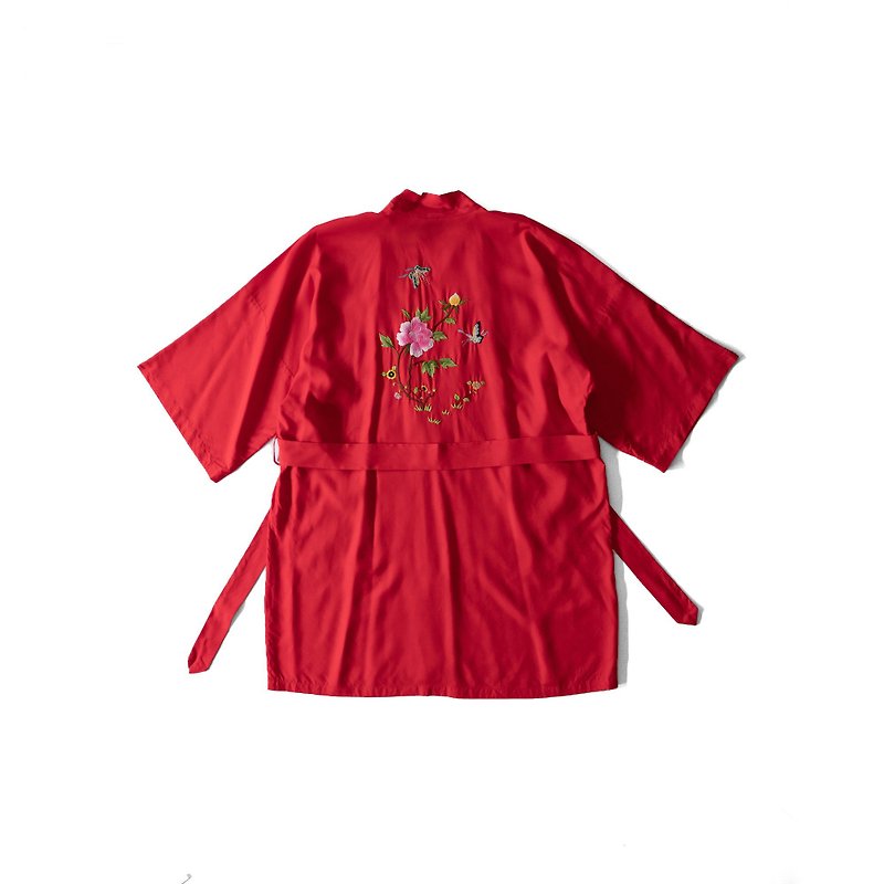 A PRANK DOLLY-Vintage red peony embroidered diagonal blouse - เสื้อสูท/เสื้อคลุมยาว - เส้นใยสังเคราะห์ สีแดง