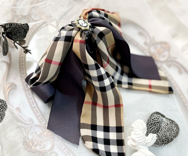 Burberry バーバリー チェック ガールズ カチューシャ　新品未使用 Burberry バーバリー チェック ガールズ カチューシャ 新品未使用