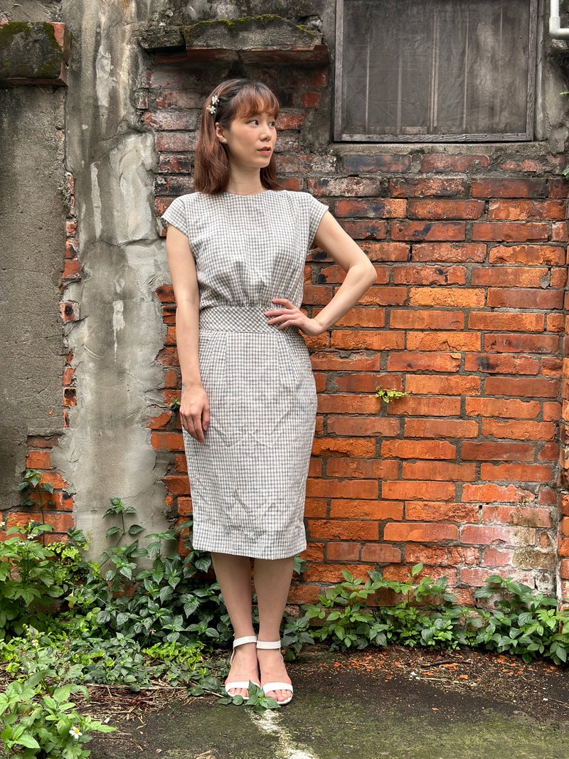 灰白格紋洋裝 - 洋裝/連身裙 - 棉．麻 灰色