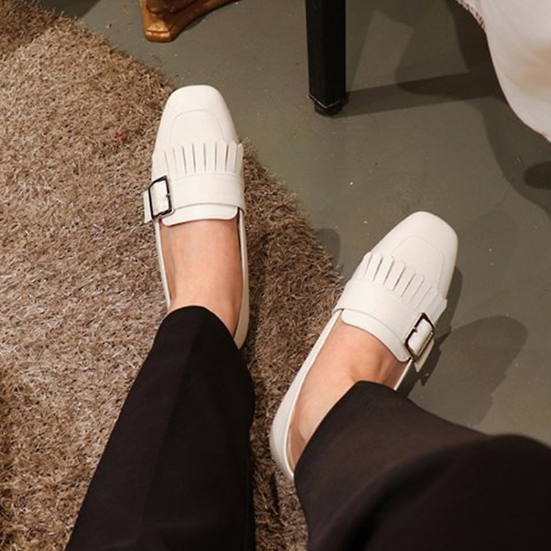 PRE-ORDER – MACMOC Alden (WHITE) Oxford - รองเท้าอ็อกฟอร์ดผู้หญิง - วัสดุอื่นๆ 