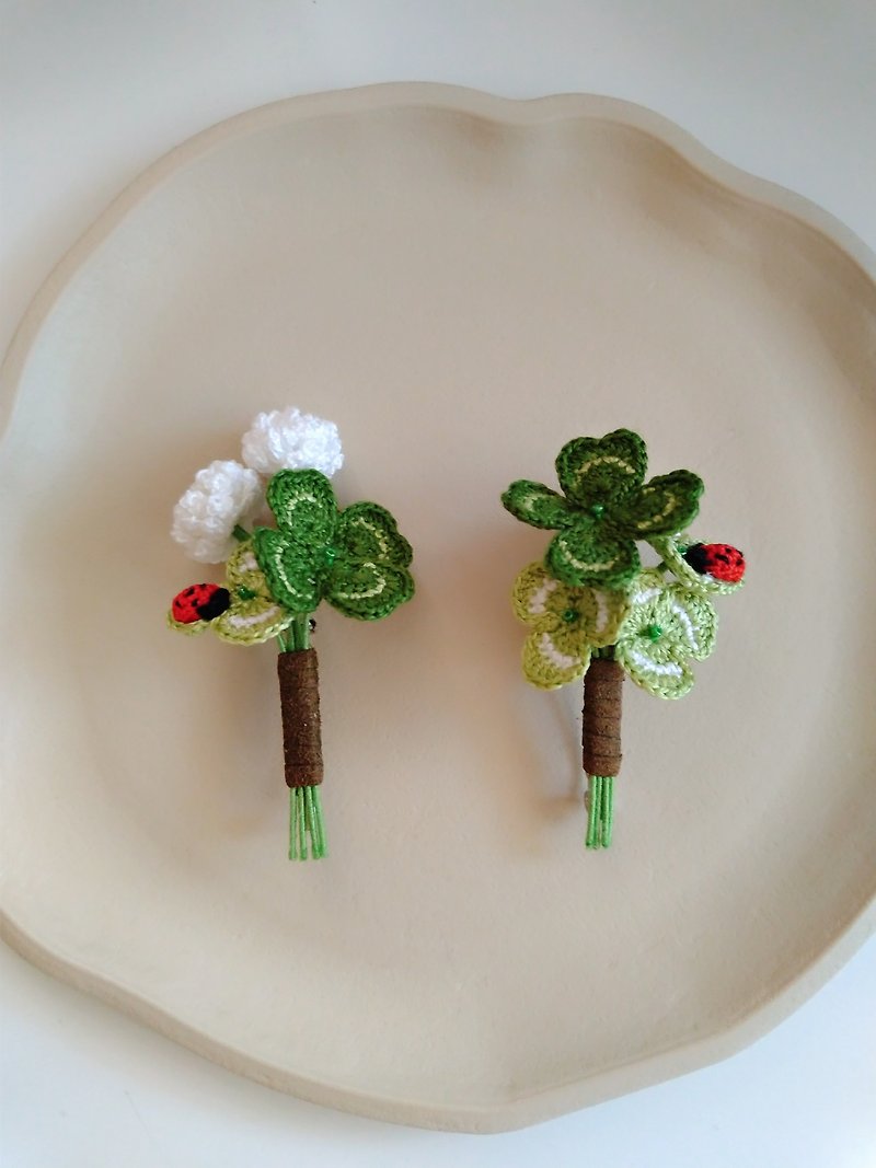 Four-leaf clover crochet pins - เข็มกลัด - งานปัก สีเขียว