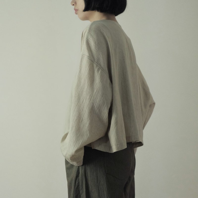 Autumn Linen Texture Long Sleeve Lazy Cardigan Short Top - เสื้อผู้หญิง - ผ้าฝ้าย/ผ้าลินิน สีกากี