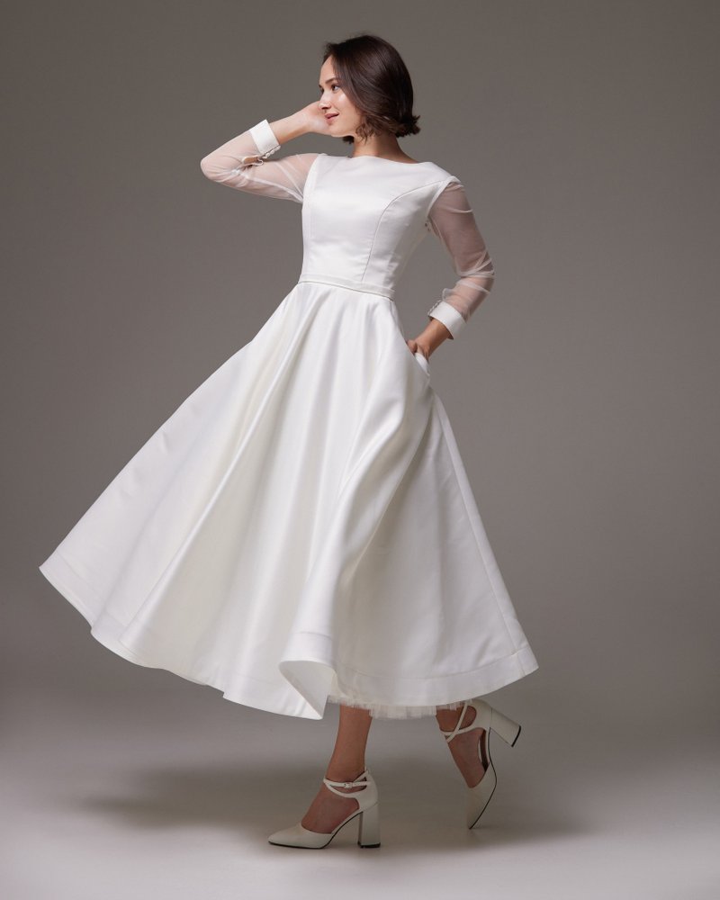 Long Sleeve Satin Wedding Dress, Wedding Gown Satin, Short Wedding Dress A-Line - 禮服/小禮服 - 其他材質 白色
