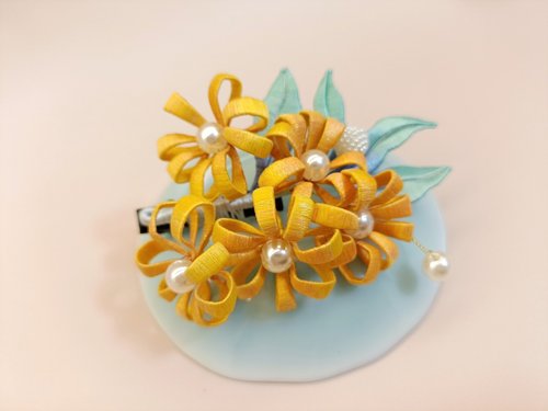 R*︎様 金色の花模様ヘアピン Daisy Dream アンティーク風ヘアピン、お花のヘアピン、ヘア