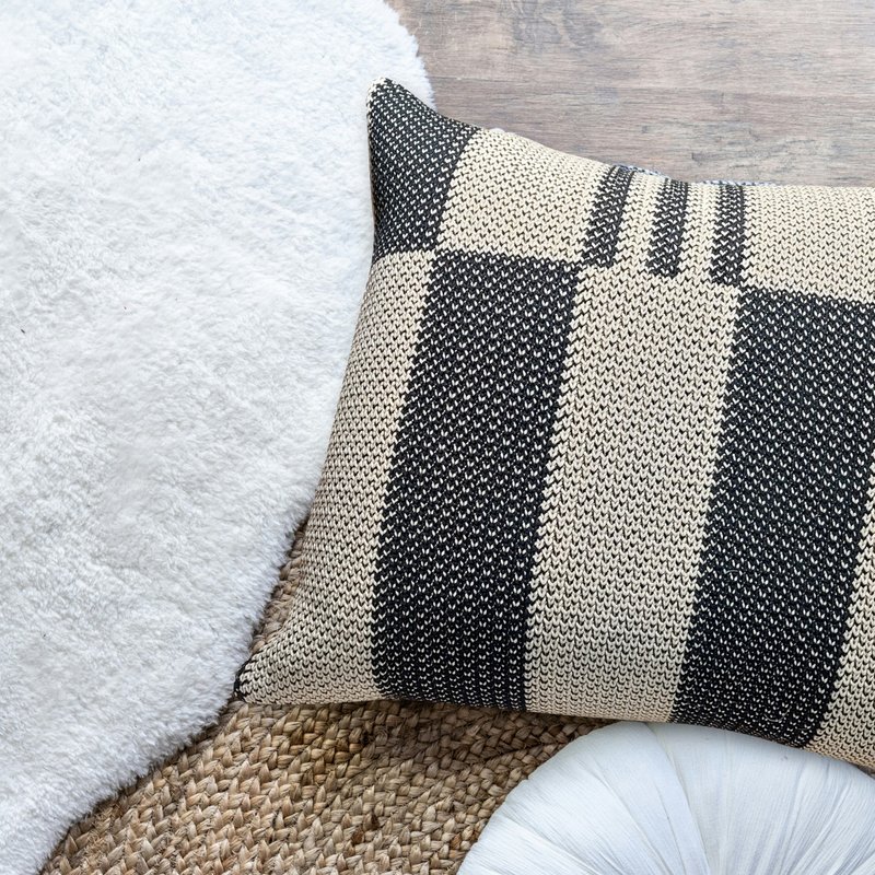 歐洲布料手工訂製 黑白棋格抱枕 handmade throw pillow - 枕頭/抱枕 - 棉．麻 多色