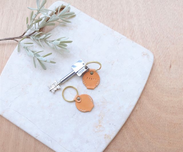 The old butler's big key ring-retro distressed KEYRING-charm can be  chosen-English name constellation - Shop moridori Keychains - Pinkoi