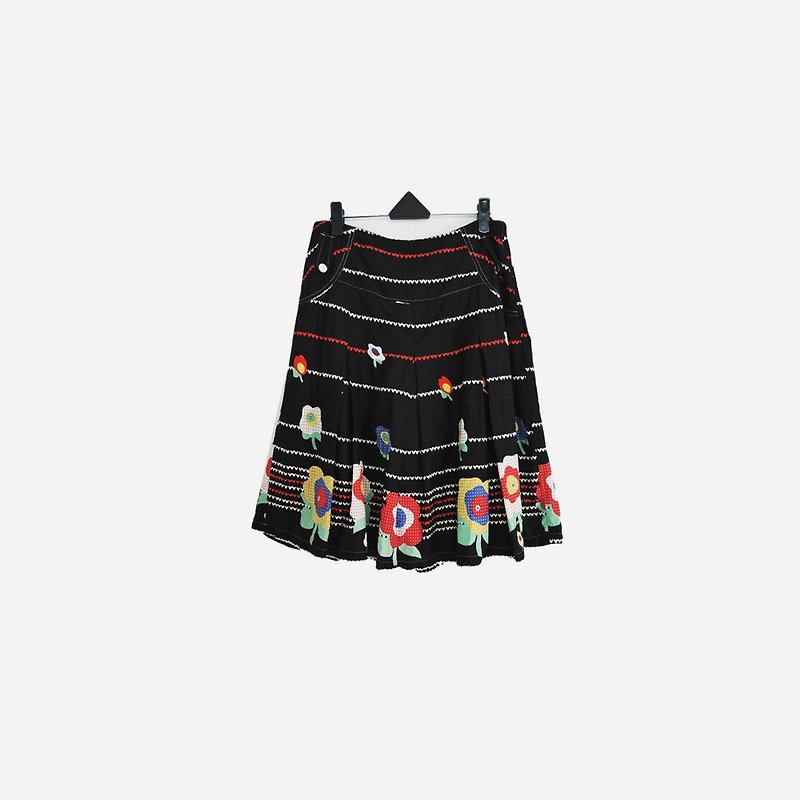 Discolored Vintage / Black Floral Print Dress no.640 vintage - Skirts - Other Materials Black