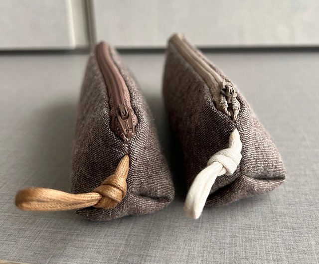 howslife hand-made warm and soft micro triangle pencil case-Japanese linen  series - Shop howslife Pencil Cases - Pinkoi