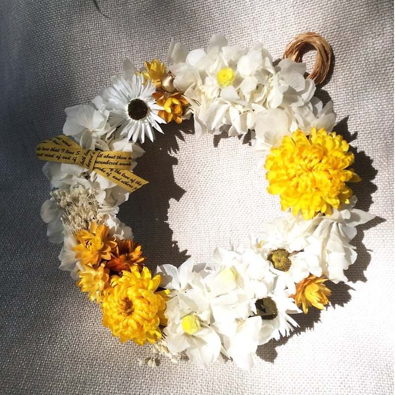 Flower mound | Preserved wreath - golden memories straw yellow daisy flower Preserved flowers immortalized dried flower gift gifts home decorations graduation gift - ตกแต่งต้นไม้ - พืช/ดอกไม้ 