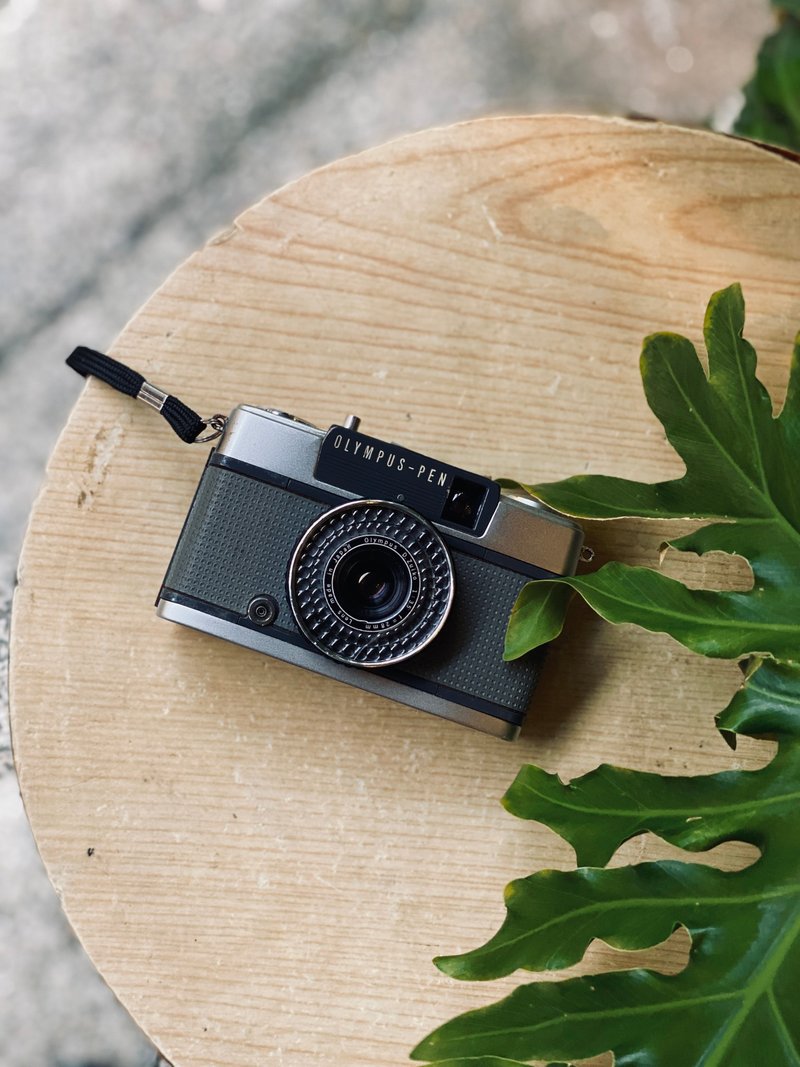【中古底片相機】OLYMPUS PEN EE-3 - 相機/拍立得/底片相機 - 其他金屬 黑色