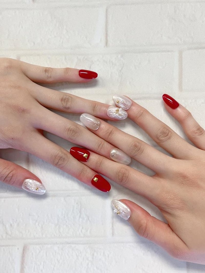 press on nail white snow mix&match red/pearl&sparkling gold short nail reusable - Nail Polish & Acrylic Nails - Other Materials White