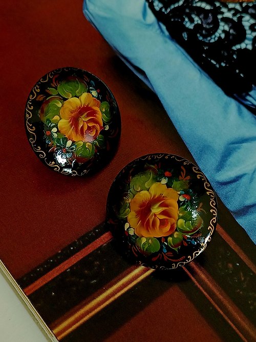 老時光製造所 vintage jewelry 俄羅斯手繪木製漆塗 針式耳環 薔薇