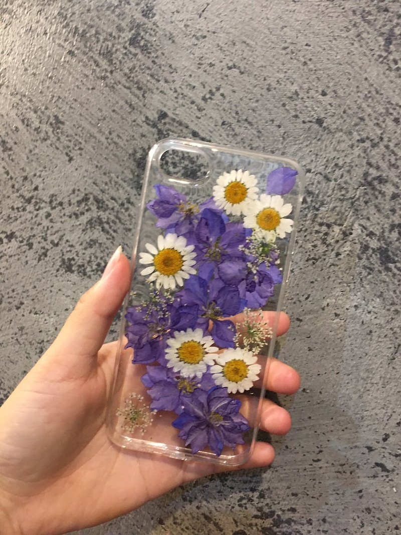 [Meet Everlasting] Apple iPhone i7 / i8 Dry Flower Case - Dried Flowers & Bouquets - Plants & Flowers 