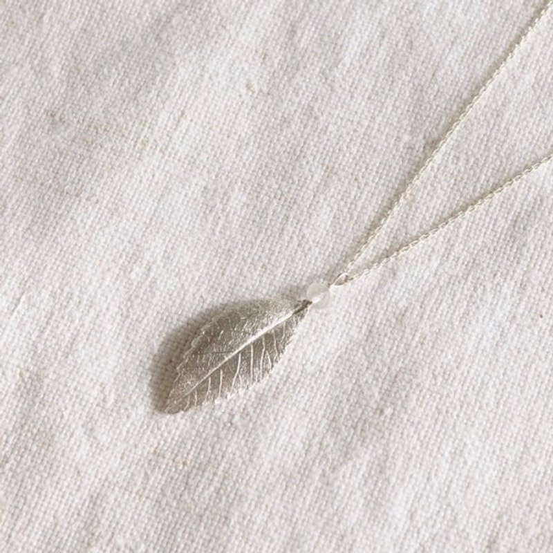 Elm leaf stone necklace (small) [P082SV(ST)] - 項鍊 - 其他金屬 