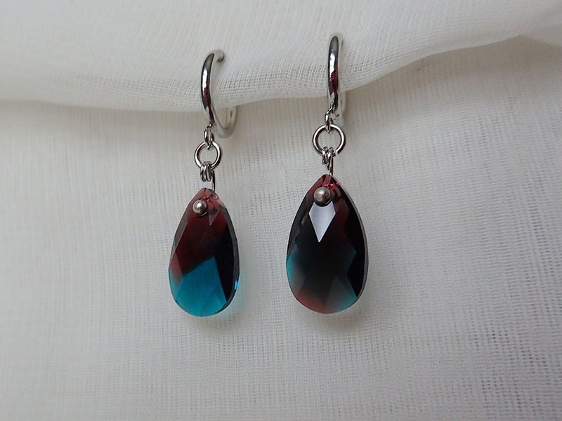 earrings, Teardrops, SWAROVSKI ELEMENTS, one pair - Earrings & Clip-ons - Glass Purple