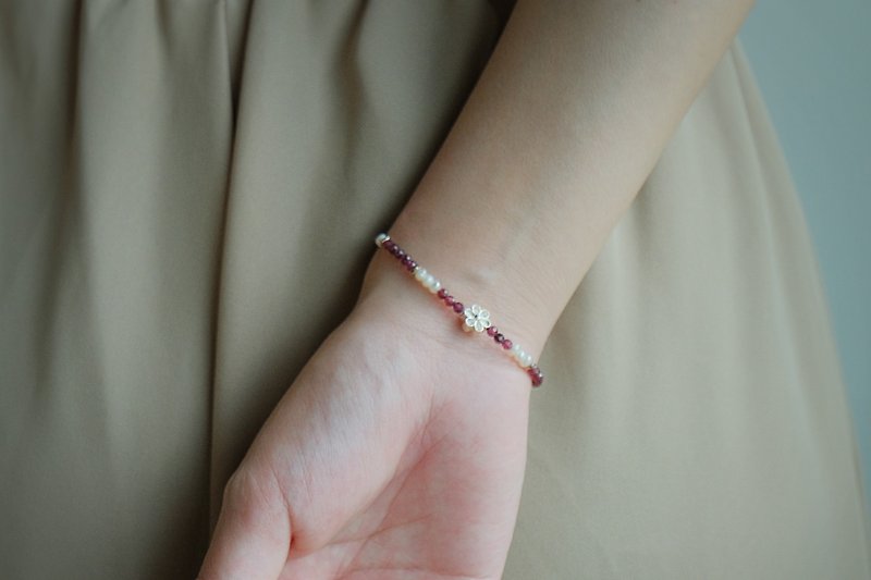 Flower Pearl Red Stone Willow Bracelet - Bracelets - Semi-Precious Stones Silver