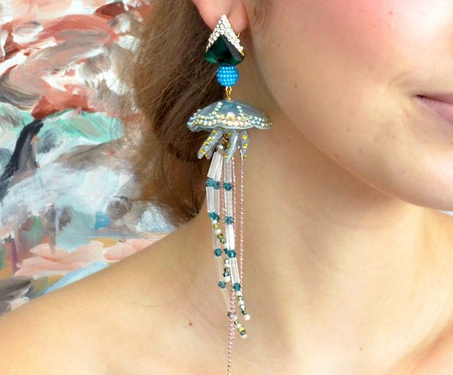 Robin's Jewelry - These beaded Jellyfish earrings feature