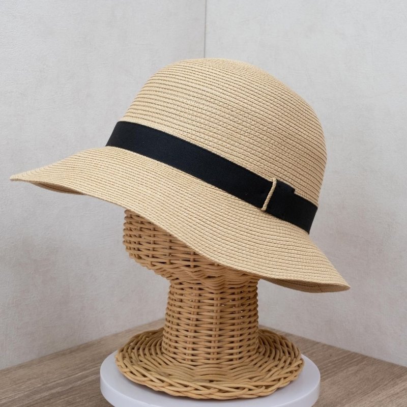 [Made in Taiwan] European simple lady's hat, natural color paper hat, washable - Hats & Caps - Paper Khaki