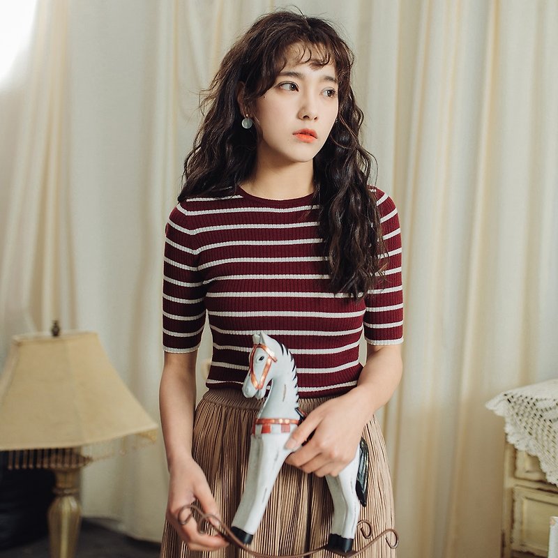 Annie Chen 2018 summer new literary women's sleeves striped knit T-shirt - เสื้อยืดผู้หญิง - ผ้าฝ้าย/ผ้าลินิน สีแดง