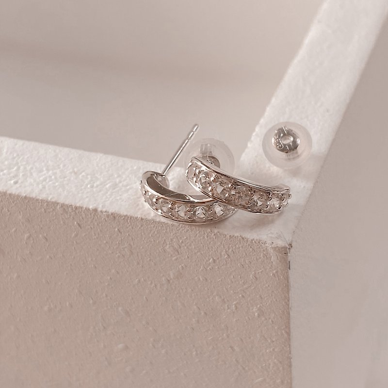 Elegant Shining Anna | 18K Gold Earrings (Customizable) - Earrings & Clip-ons - Gemstone White