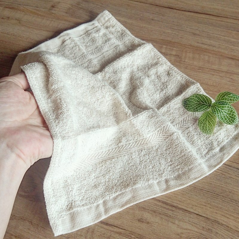 Pure純粹手工皂-純棉方巾(28*30cm) - 毛巾浴巾 - 棉．麻 卡其色