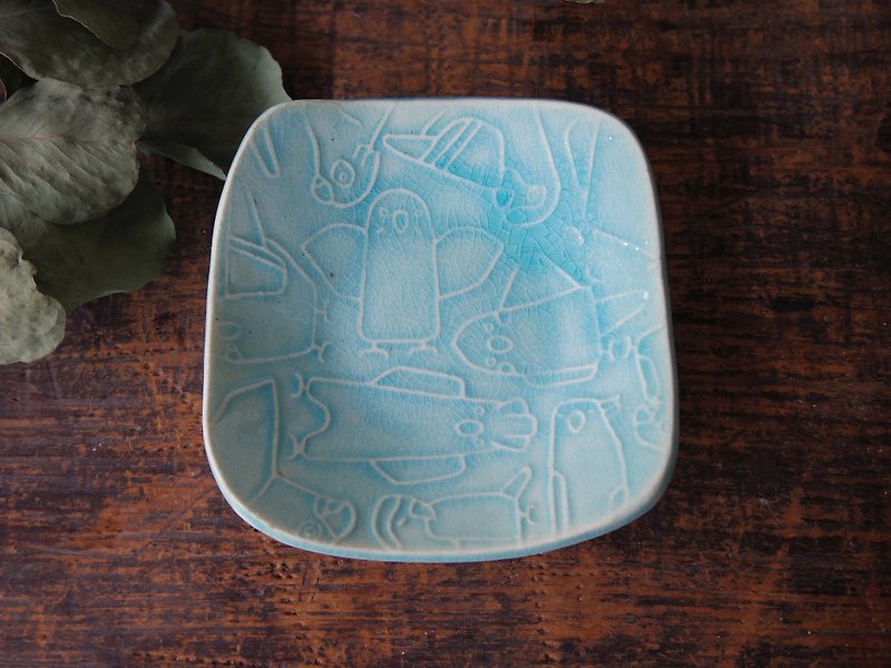 Turkish blue square tiny plate with relief parakeets