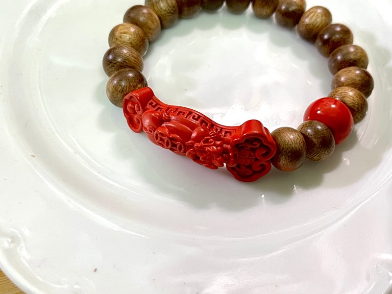 天然沈香珠/沉香珠 紅砂貔貅彎管設計單圈手串s - 手鍊/手環 - 木頭 咖啡色