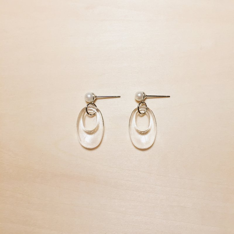 復古簡單透明亮粉鏤空橢圓珍珠耳環 - 耳環/耳夾 - 樹脂 透明