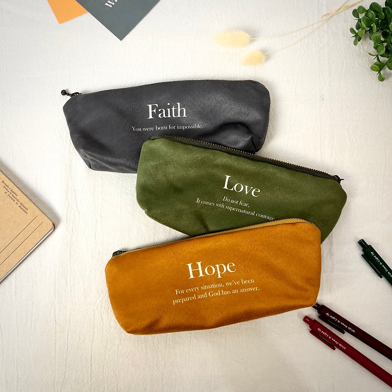 筆袋 Faith-Hope-Love - 筆盒/筆袋 - 其他材質 