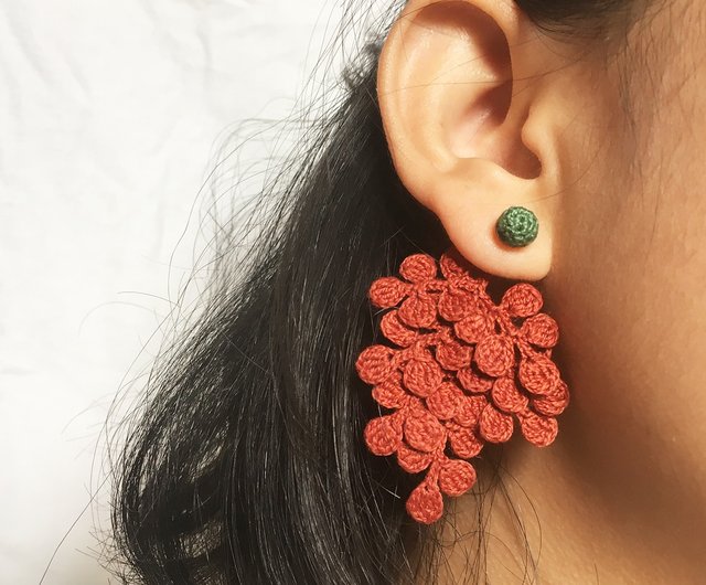 Project Cece  Evergreen Leaf Recycled Rubber Earrings