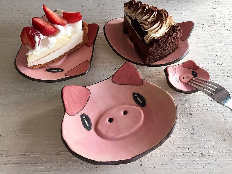 やさしいピンクポーク浅皿・惣菜プレート - 小皿 - 陶器 ピンク