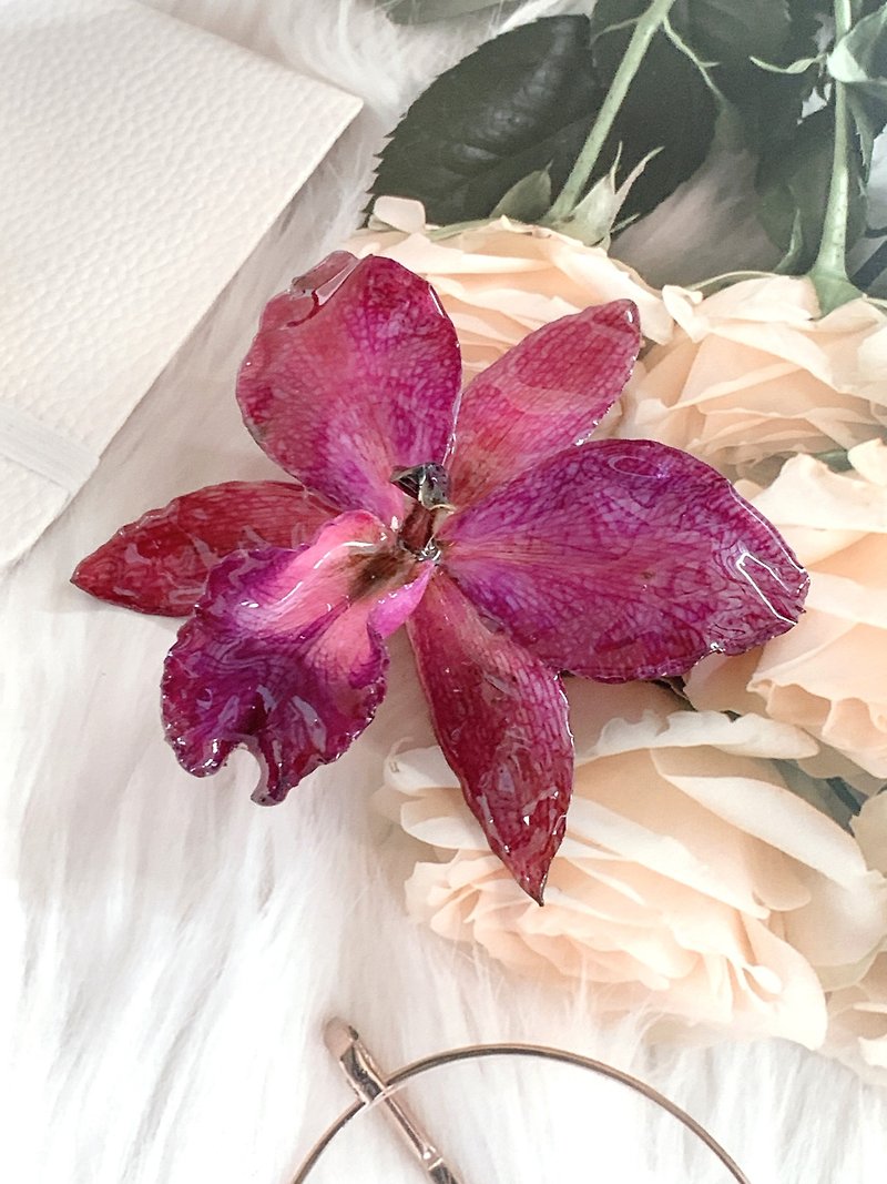 [Amas Orchid Culture and Creation] Taiwan Orchid Jewelry/Brooch/Birthday/Appreciation Ceremony - Brooches - Plants & Flowers 