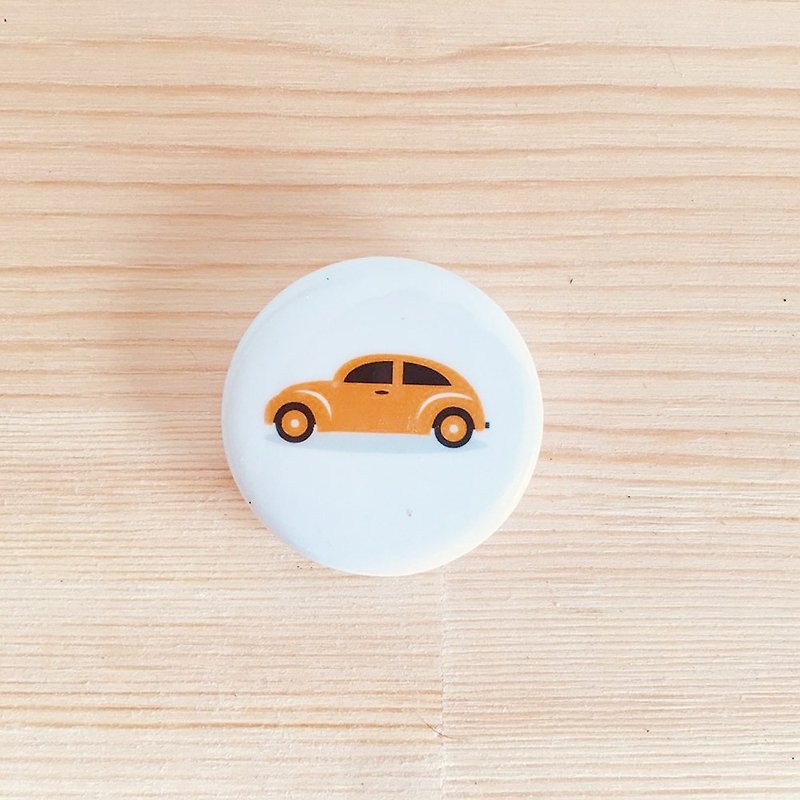พลาสติก เข็มกลัด/พิน สีส้ม - The cutest beetle car badge badge