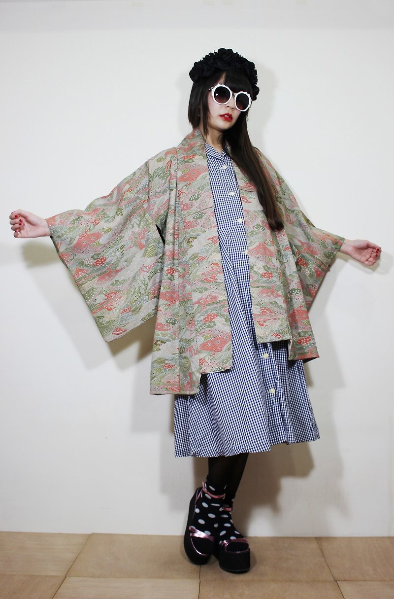 F2096 [Nippon kimono] (Vintage) green orange pink little Japanese-style landscape painting Japanese kimono haori (お wa ri) - Women's Casual & Functional Jackets - Cotton & Hemp Green