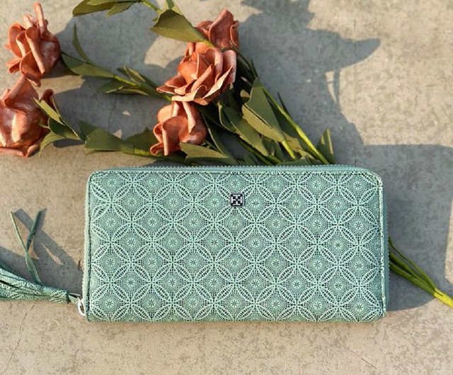 Tosca Tassel Wallet