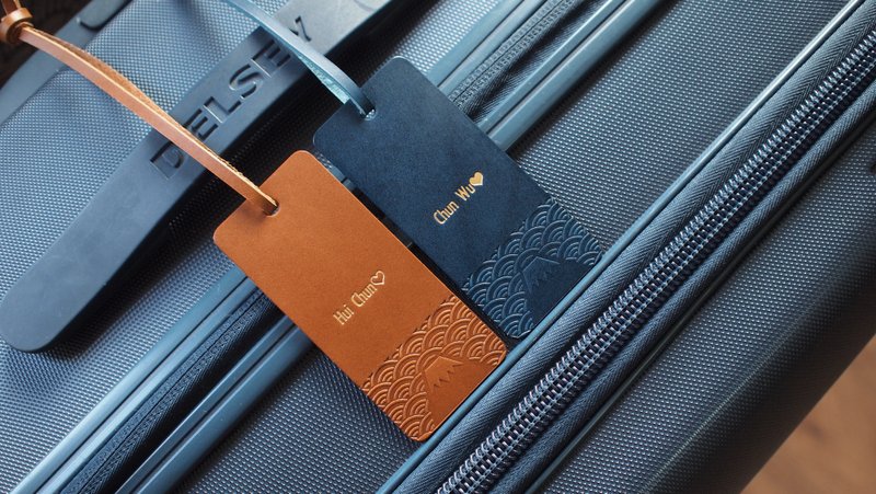 Customized Mount Fuji leather luggage tag/bookmark (can be engraved) - ป้ายสัมภาระ - หนังแท้ หลากหลายสี