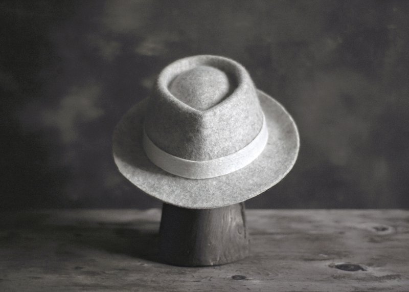 Handmade felt jazz hat white - Hats & Caps - Wool White