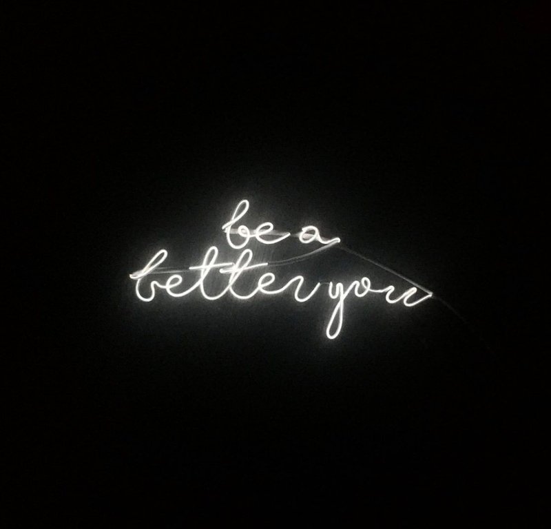 neonlite 客製霓虹文字圖案燈 /be a better you/ - 燈具/燈飾 - 塑膠 白色