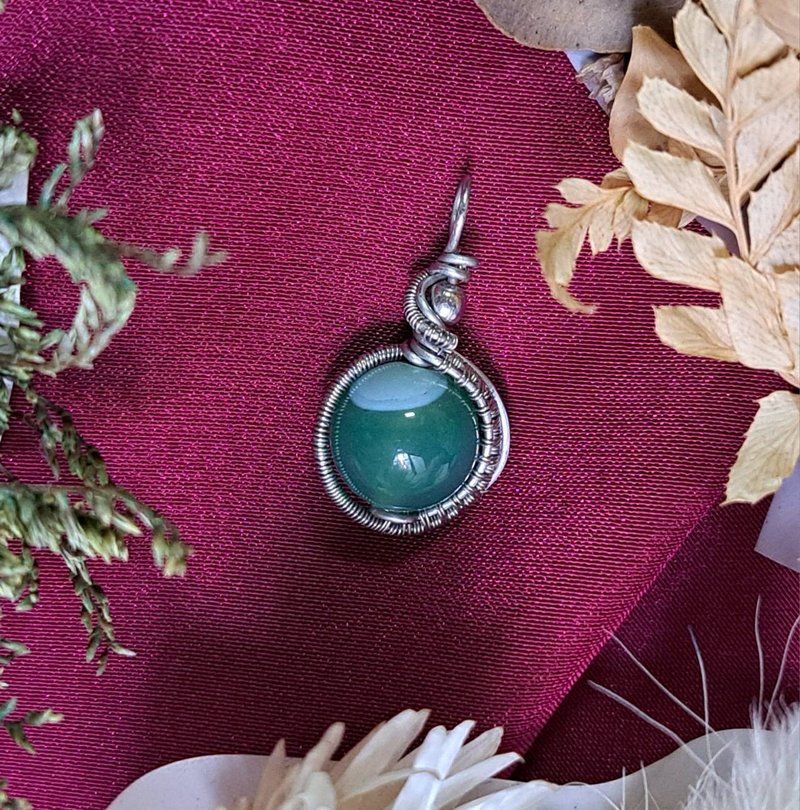 Emerald Dance Green Agate Necklace - สร้อยคอ - เครื่องประดับพลอย 