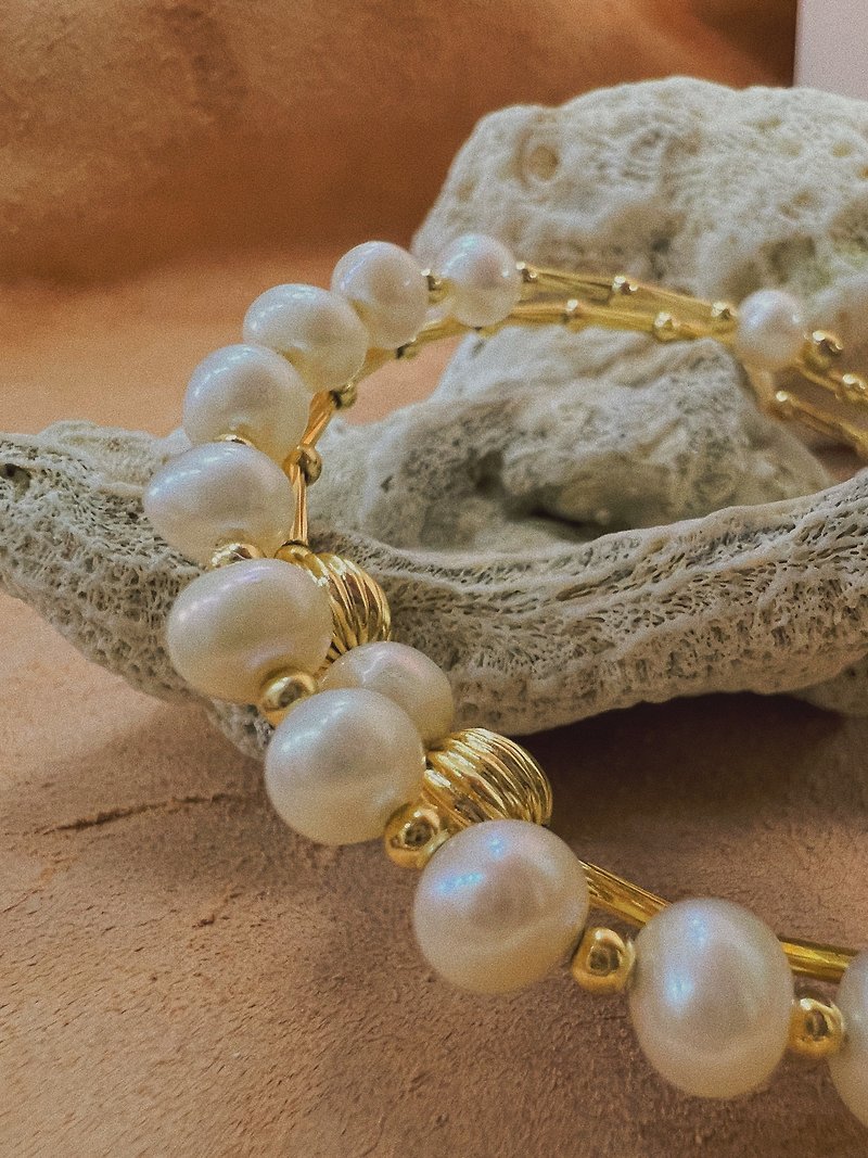 【Layers】──Double Pearl Bracelet - สร้อยข้อมือ - ไข่มุก สีทอง