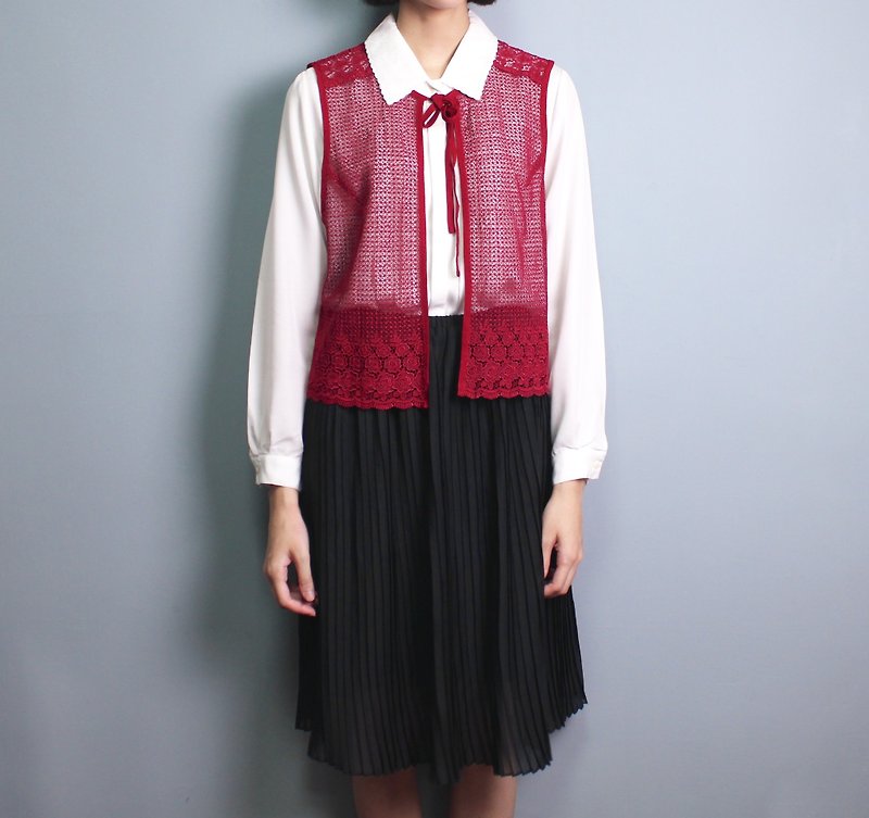 FOAK vintage red lace hook flower vest - เสื้อกั๊กผู้หญิง - วัสดุอื่นๆ 