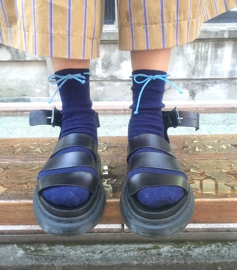 II Socks/文青款綁繩中統襪/低調深藍/接單訂製 - 襪子 - 棉．麻 藍色