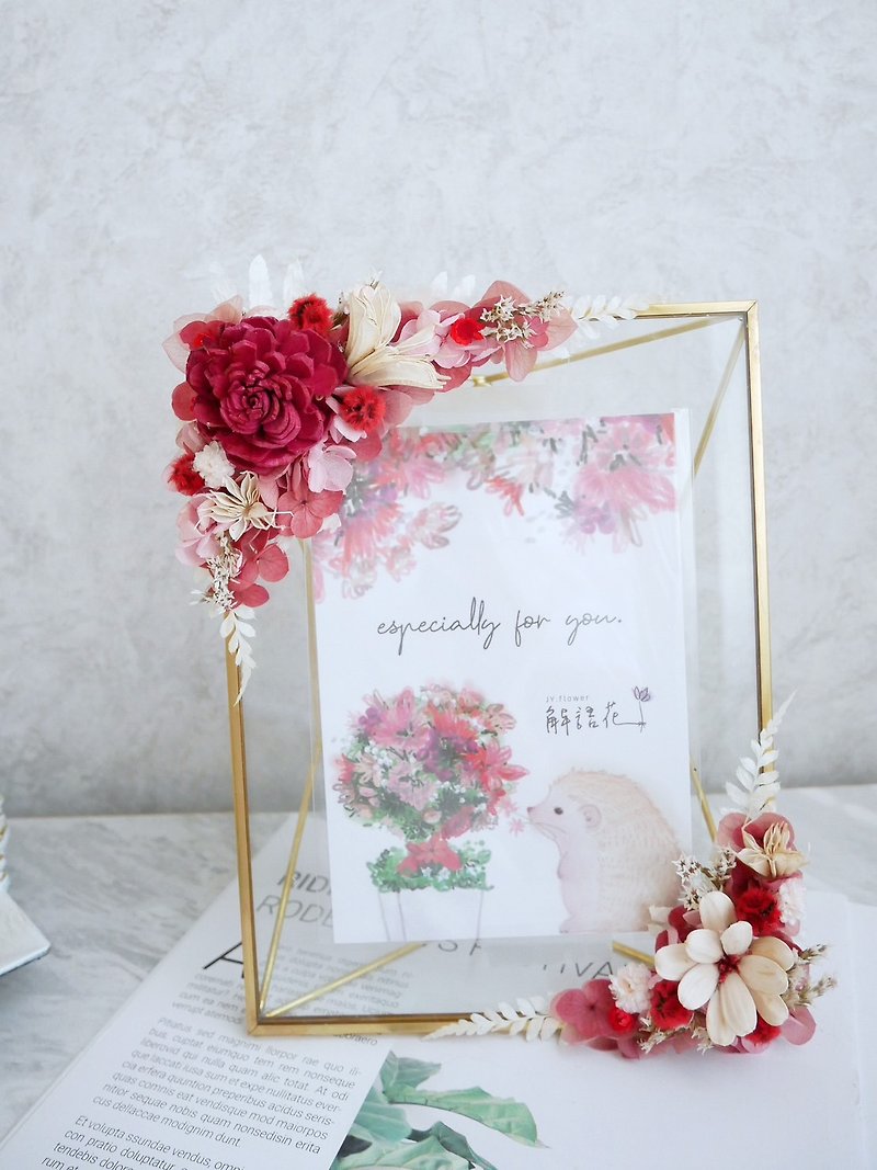 Sun Rose Photo Frame [Beautiful Face] Wedding Gift/Signature Table/Wedding Arrangement/Custom/Graduation Gift - ช่อดอกไม้แห้ง - พืช/ดอกไม้ สีแดง